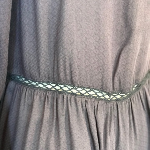 BEAUTIFUL TOP IN SLATE - Picture 5 of 8